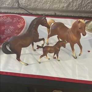 Breyer Brown and Tan Horse Playset